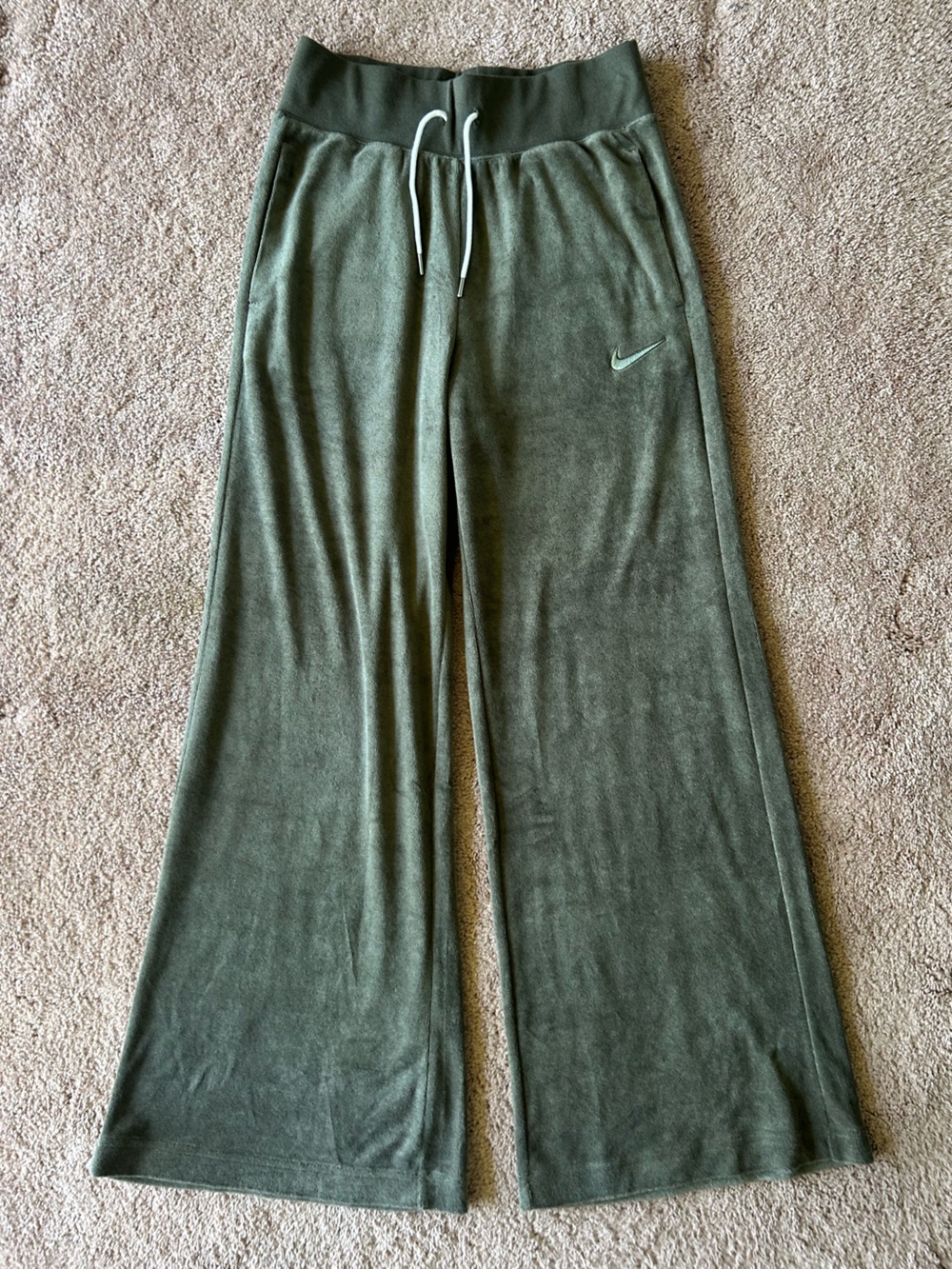 Nike High Waisted Wide Leg Cozy Fleece Pant